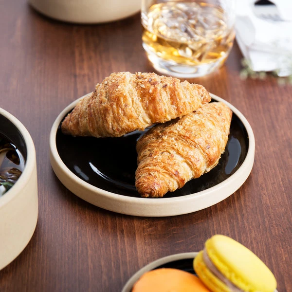 Chef & Sommelier FK845 Geode 6" Black Stackable Bread And Butter / Side Plate By Arc Cardinal - 12/Case 1 Chef & Sommelier FK845 Geode 6" Black Stackable Bread And Butter / Side Plate By Arc Cardinal - 12/Case
