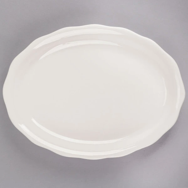 Acopa 12 5/8" X 9 1/4" Ivory (American White) Scalloped Edge Oval Stoneware Platter - 12/Case 2 Acopa 12 5/8" X 9 1/4" Ivory (American White) Scalloped Edge Oval Stoneware Platter - 12/Case - Image 2