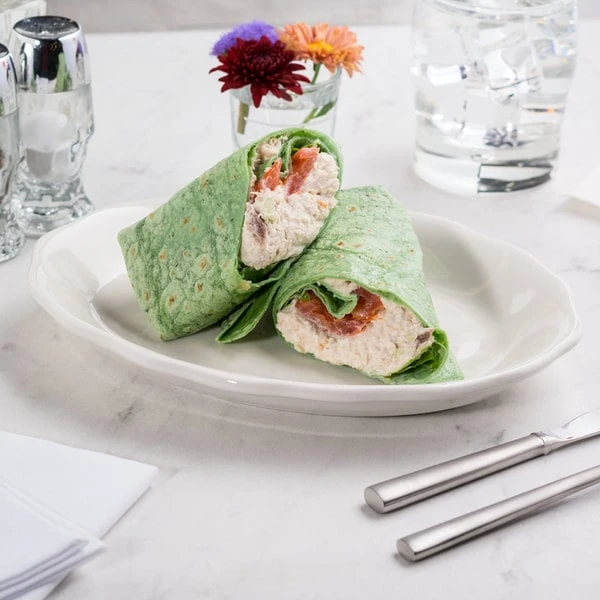 Acopa 9 5/8" X 7 1/8" Ivory (American White) Scalloped Edge Oval Stoneware Platter - 24/Case 1 Acopa 9 5/8" X 7 1/8" Ivory (American White) Scalloped Edge Oval Stoneware Platter - 24/Case