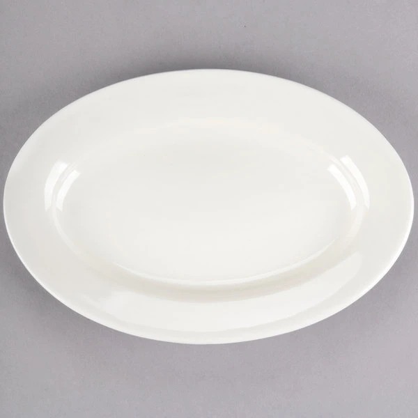 Acopa 9 3/8" X 6 1/2" Ivory (American White) Wide Rim Rolled Edge Oval Stoneware Platter - 24/Case 2 Acopa 9 3/8" X 6 1/2" Ivory (American White) Wide Rim Rolled Edge Oval Stoneware Platter - 24/Case - Image 2