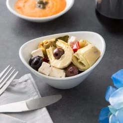 Acopa 7 Oz. Bright White Oval Porcelain Coupe Bowl - 36/Case