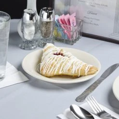 Acopa 7 1/8" Ivory (American White) Wide Rim Rolled Edge Stoneware Plate - 36/Case -Acopa Sales 180132