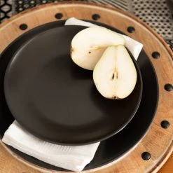 10 Strawberry Street WM-4-BLK Wazee Matte 7 3/4" Round Black Stoneware Salad Plate - 24/Case -Acopa Sales 1842829