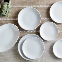 Acopa 11 3/4" X 8" Bright White Oval Coupe Stoneware Platter - 4/Pack -Acopa Sales 1897688