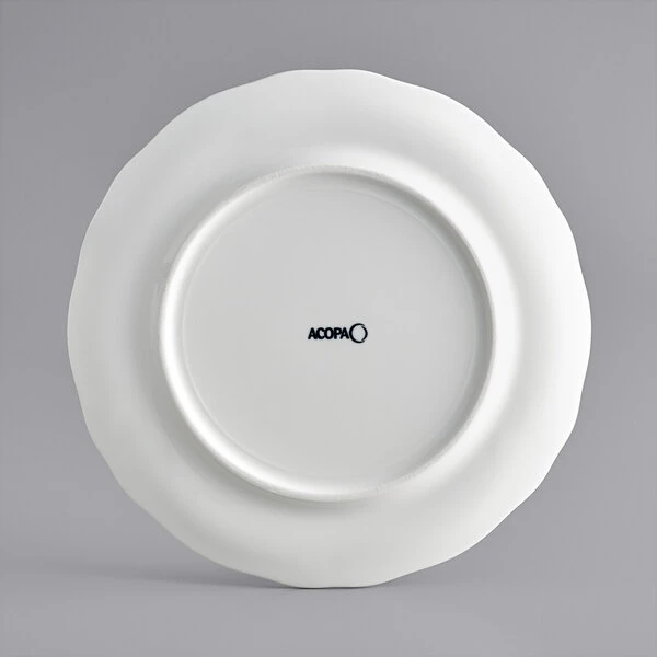 Acopa Condesa 10 1/2" Pearl White Scalloped Wide Rim Porcelain Plate - 12/Case 3 Acopa Condesa 10 1/2" Pearl White Scalloped Wide Rim Porcelain Plate - 12/Case - Image 3