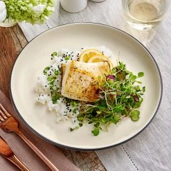 Acopa Embers 9 1/2" Cream White Matte Coupe Stoneware Plate - 12/Case